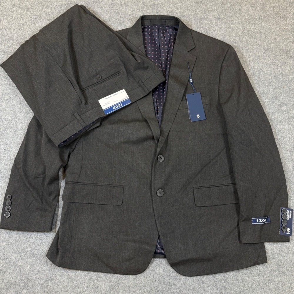 IZOD Mens Charcoal Grey Isaac 2 Piece Suit 42S 36W x 30L Wrinkle Resistant NEW